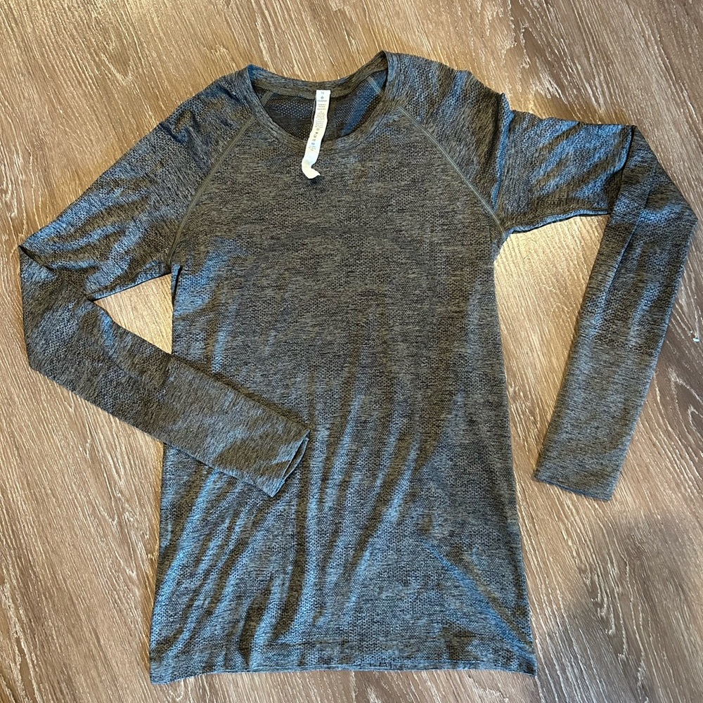 Lululemon Swiftly Tech Long Sleeve Shirt 2.0 Full Hip Length